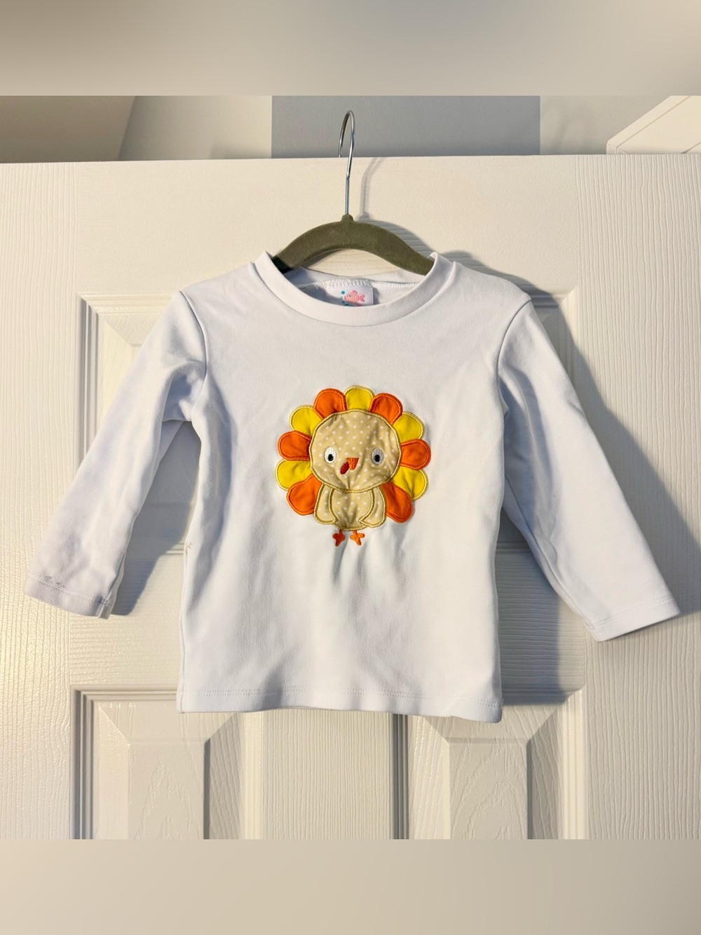 Stitchy Fish Long Sleeve Turkey Tee in White Baby 18M